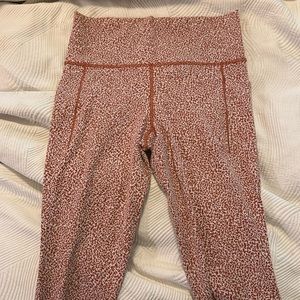 Athleta M Salutation Stash Textured crop legging